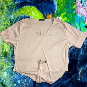 Boohoo Plus Size Tan Short Sleeve Solid Ribbed Bodysuit